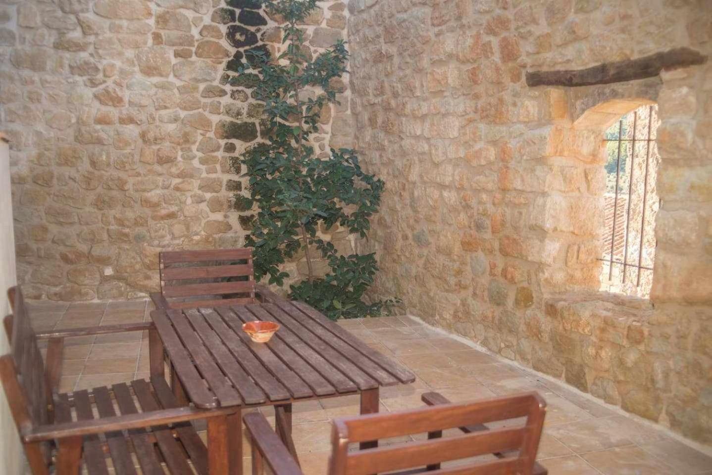 Espacioso Pajar Con Chimenea En Casa De Las Letras Lledo Eksteriør billede